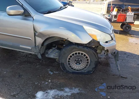 2011 Subaru Outback 2.5I Premium из США, поврежденный, VIN 4S4BRBHC0B3343171